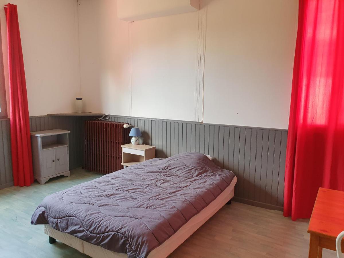 Camping Des 2 Rives- Chambres Etang-sur-Arroux Ngoại thất bức ảnh