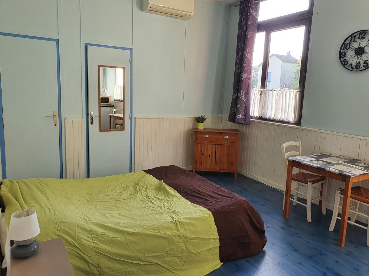 Camping Des 2 Rives- Chambres Etang-sur-Arroux Ngoại thất bức ảnh